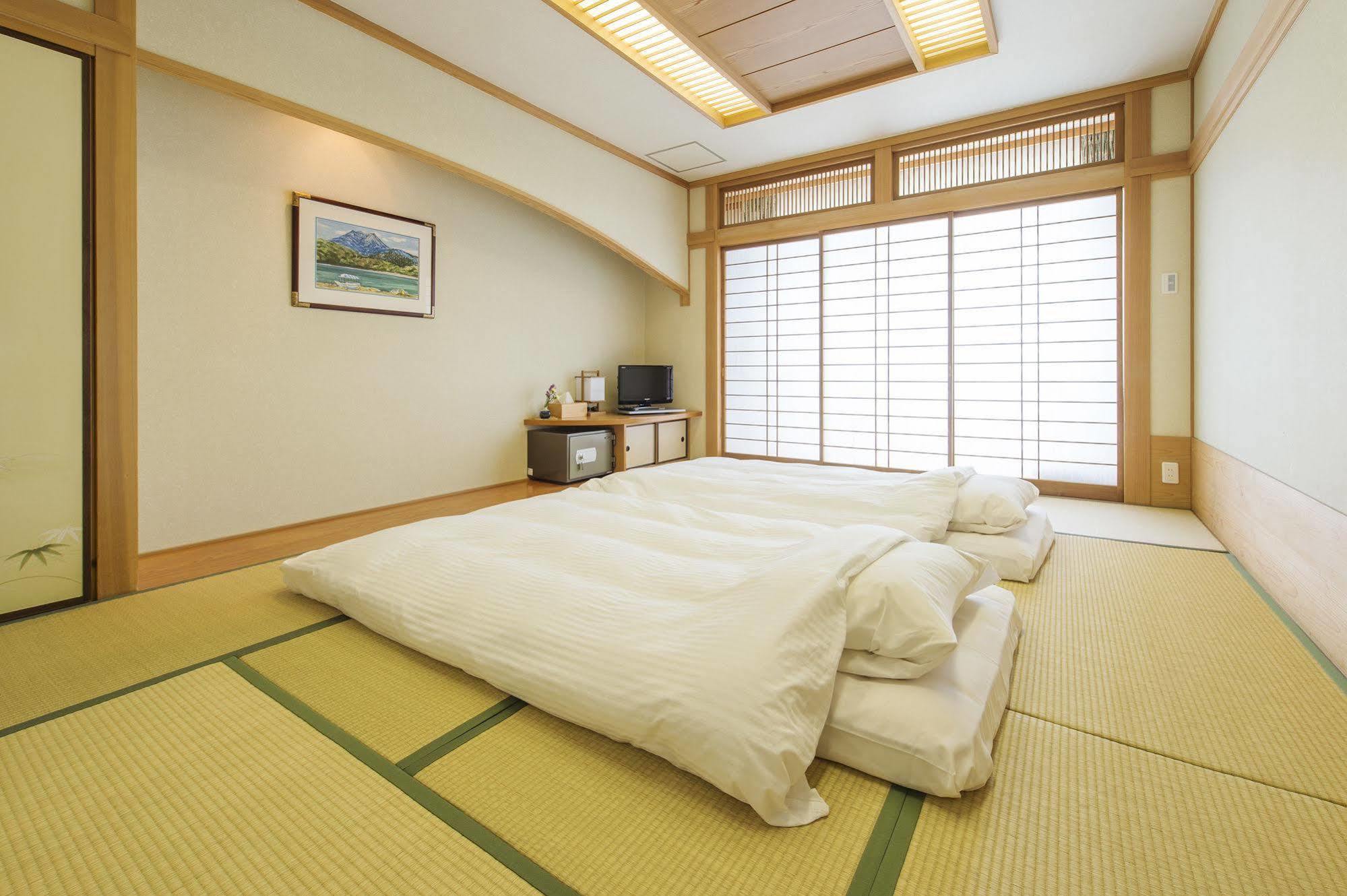 Hotel Takachiho Luaran gambar